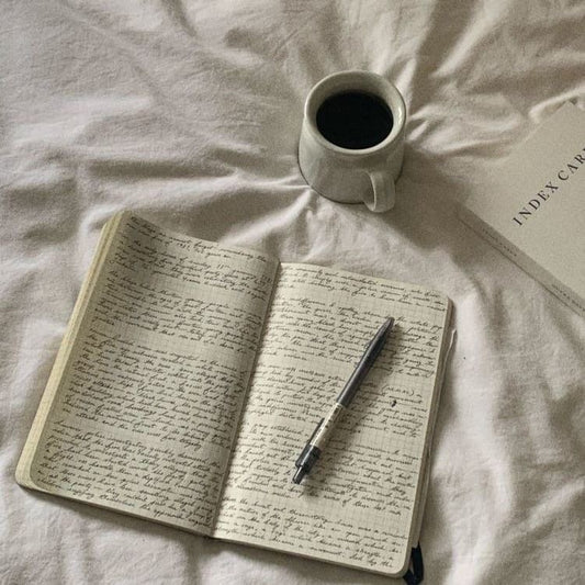 Journaling Prompts for Slowing Down This Holiday Season + Cultivating a Heart of Gratitude