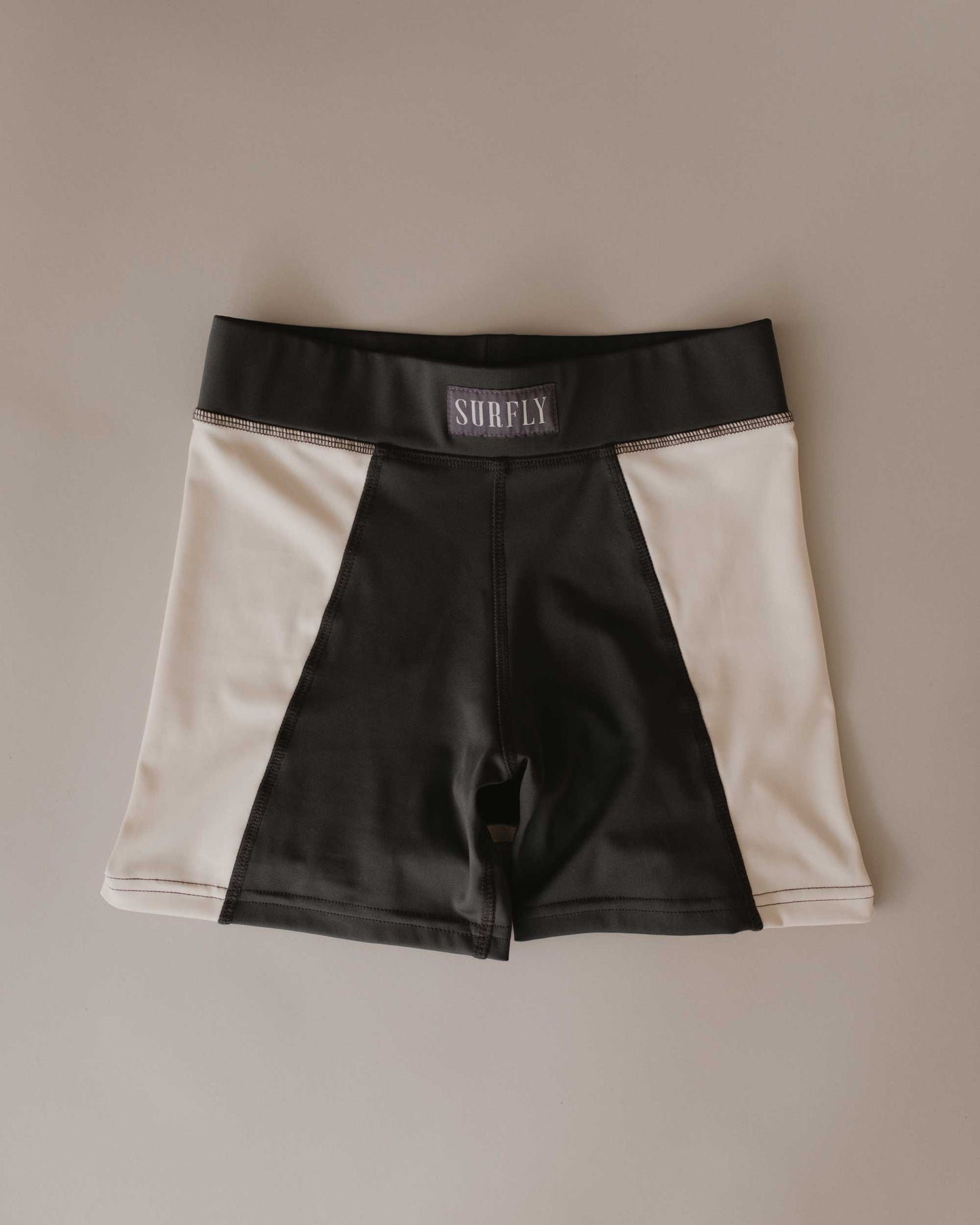SAIL SHORT - Black Sand / Salt