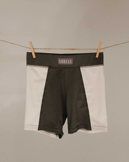 SAIL SHORT - Black Sand / Salt